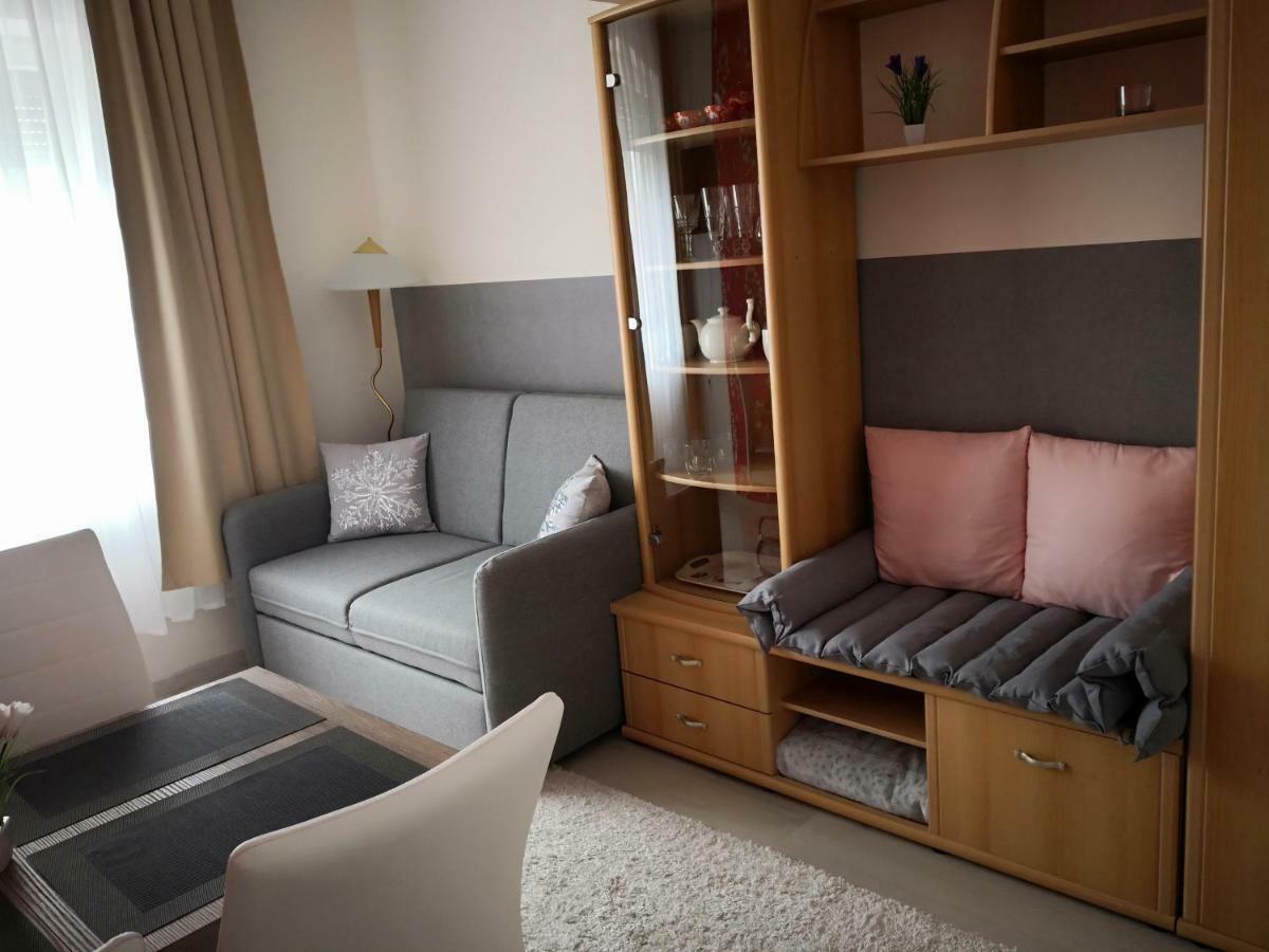 Kupola Apartman Сегед Экстерьер фото