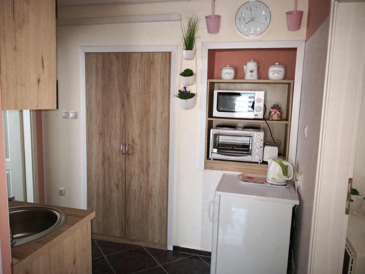 Kupola Apartman Сегед Экстерьер фото